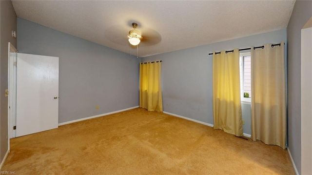 5472 Chatham Lake DR, Virginia Beach, VA 23464