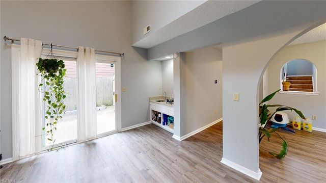 5472 Chatham Lake DR, Virginia Beach, VA 23464