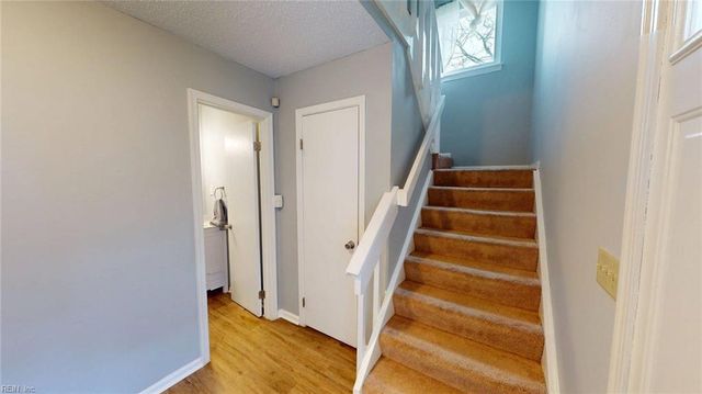 5472 Chatham Lake DR, Virginia Beach, VA 23464