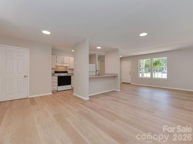 702 Selma Burke Lane, Matthews, NC 28105