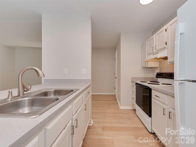 702 Selma Burke Lane, Matthews, NC 28105