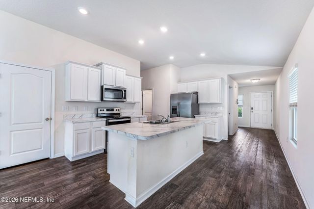 8342 MEADOW WALK Lane, Jacksonville, FL 32256