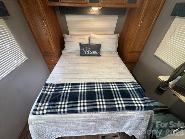 109 Pine Street, New London, NC 28127