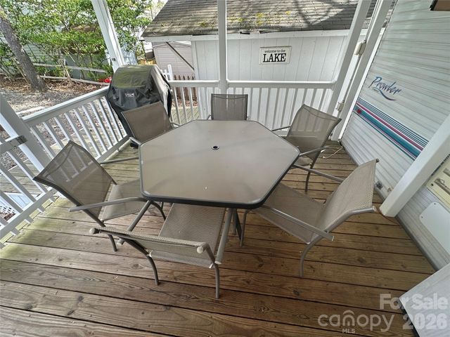 109 Pine Street, New London, NC 28127