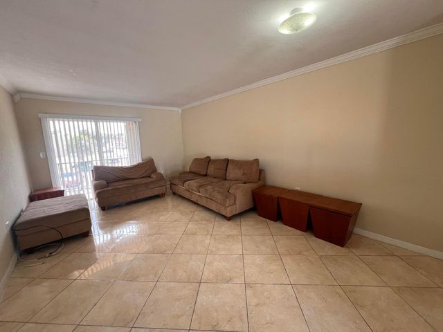 6034 Forest Hill Boulevard 209, West Palm Beach, FL 33415