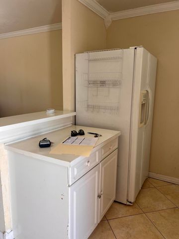 6034 Forest Hill Boulevard 209, West Palm Beach, FL 33415