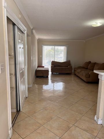 6034 Forest Hill Boulevard 209, West Palm Beach, FL 33415