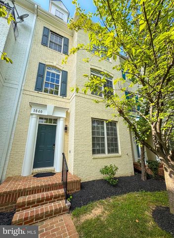 1640 PICCARD DR, Rockville, MD 20850