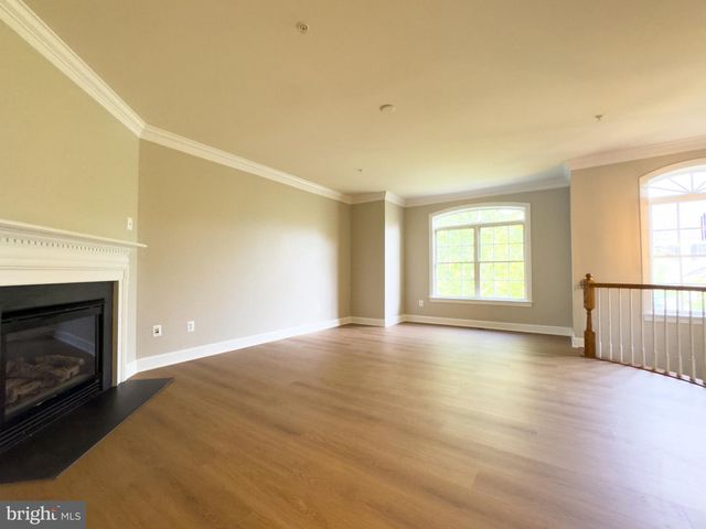 1640 PICCARD DR, Rockville, MD 20850