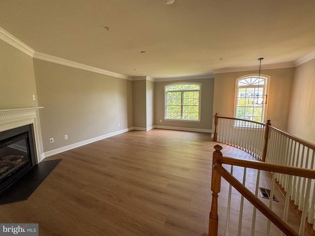 1640 PICCARD DR, Rockville, MD 20850
