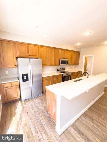 1640 PICCARD DR, Rockville, MD 20850