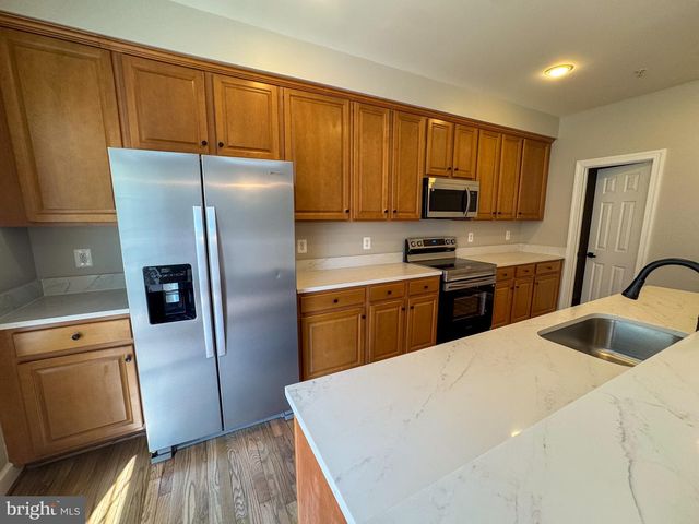 1640 PICCARD DR, Rockville, MD 20850