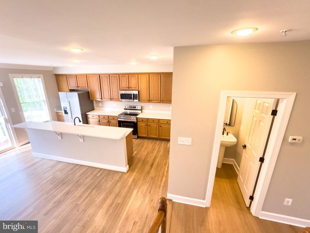 1640 PICCARD DR, Rockville, MD 20850