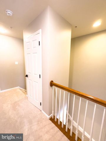 1640 PICCARD DR, Rockville, MD 20850