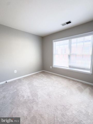 1640 PICCARD DR, Rockville, MD 20850
