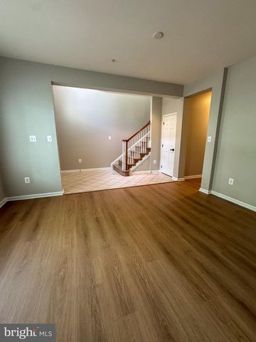 1640 PICCARD DR, Rockville, MD 20850