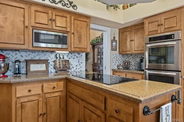 2273 Vista Valle Verde Drive, Fallbrook, CA 92028