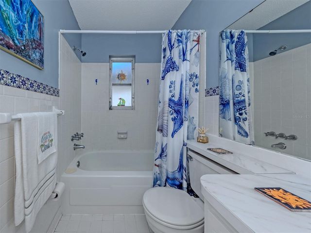 537 MANATEE CT 204, Venice, FL 34285