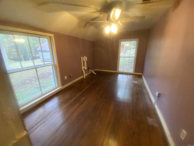 250 Jamestown Road, Desha, AR 72527