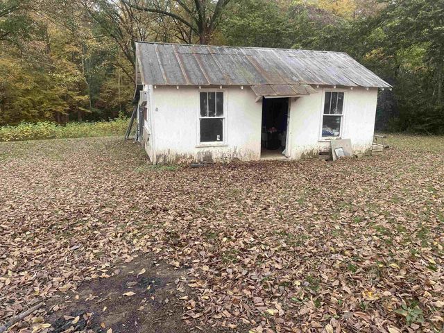 250 Jamestown Road, Desha, AR 72527