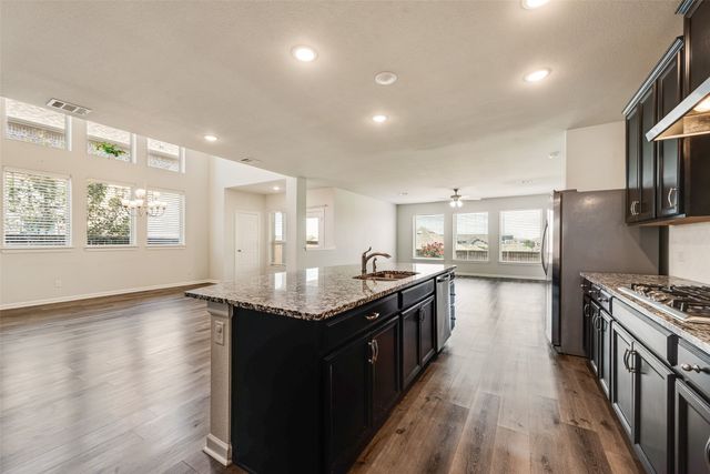 5412 Stonelake Drive, Haltom City, TX 76137