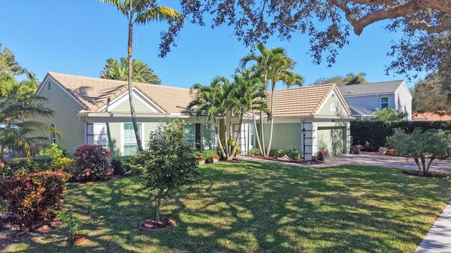 10299 Hunt Club Lane, Palm Beach Gardens, FL 33418