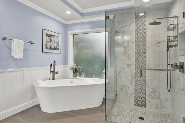 10299 Hunt Club Lane, Palm Beach Gardens, FL 33418