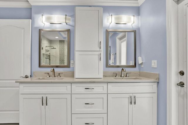 10299 Hunt Club Lane, Palm Beach Gardens, FL 33418