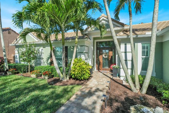 10299 Hunt Club Lane, Palm Beach Gardens, FL 33418