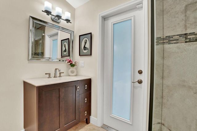 10299 Hunt Club Lane, Palm Beach Gardens, FL 33418