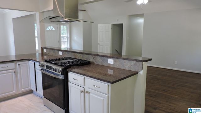 5736 ANNANADALE LANE, Irondale, AL 35210