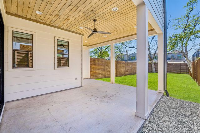 2319 N Prairie Avenue, Dallas, TX 75204