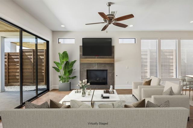 2319 N Prairie Avenue, Dallas, TX 75204