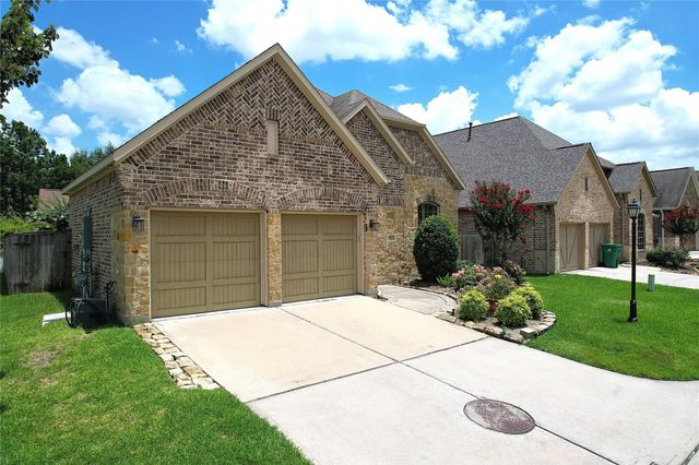 8870 Van Allen Drive, Spring, TX 77381