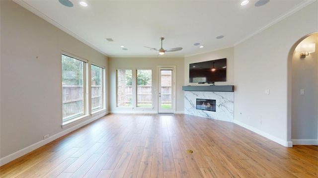 8870 Van Allen Drive, Spring, TX 77381