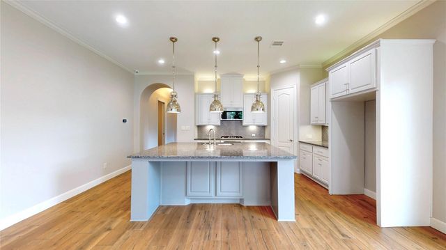 8870 Van Allen Drive, Spring, TX 77381
