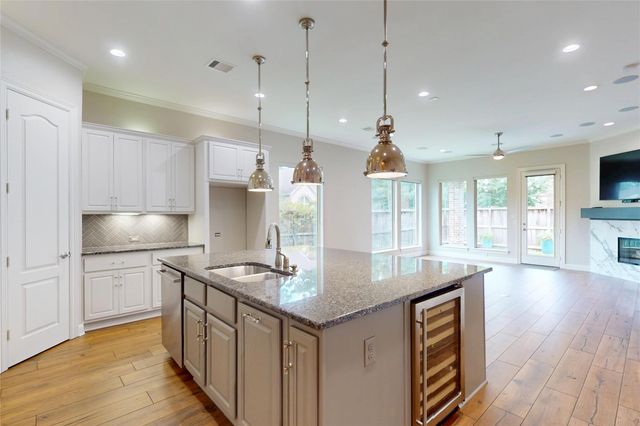 8870 Van Allen Drive, Spring, TX 77381