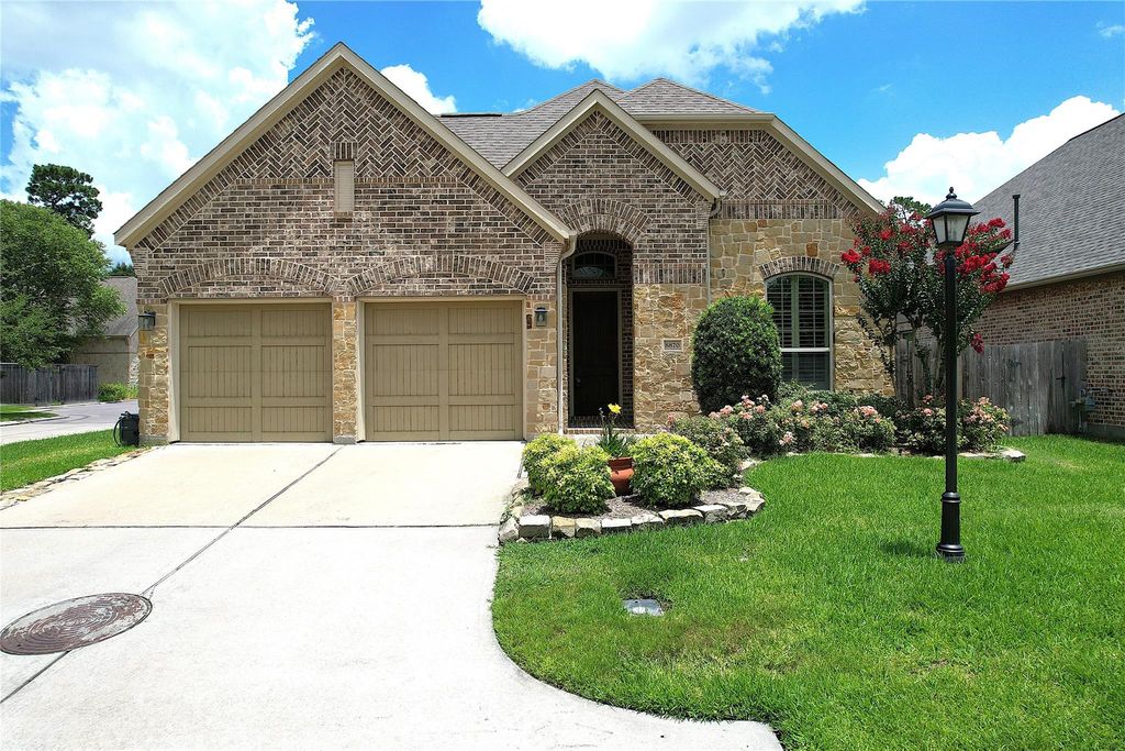 8870 Van Allen Drive, Spring, TX 77381