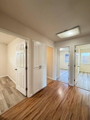 5930 Saddleback Way, Sacramento, CA 95823