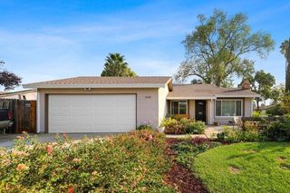 5930 Saddleback Way, Sacramento, CA 95823