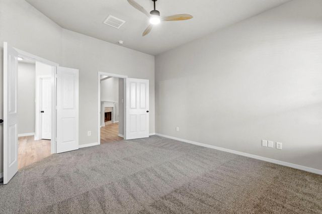 136 April Cove, Conroe, TX 77356
