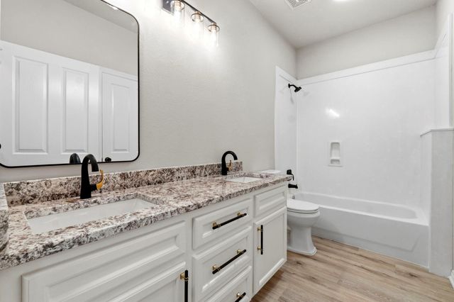 136 April Cove, Conroe, TX 77356