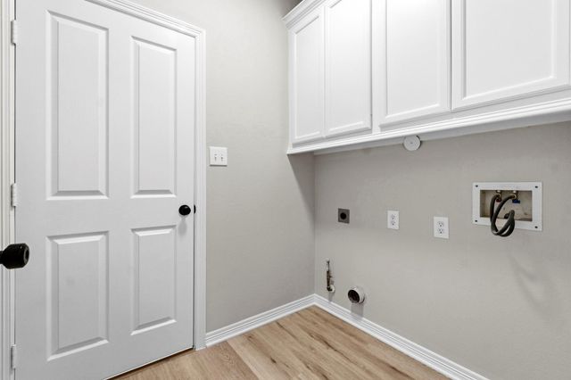 136 April Cove, Conroe, TX 77356