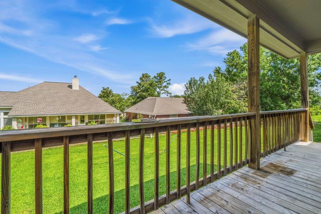 136 April Cove, Conroe, TX 77356