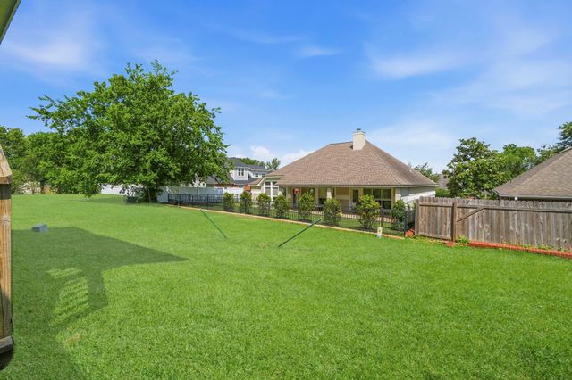 136 April Cove, Conroe, TX 77356