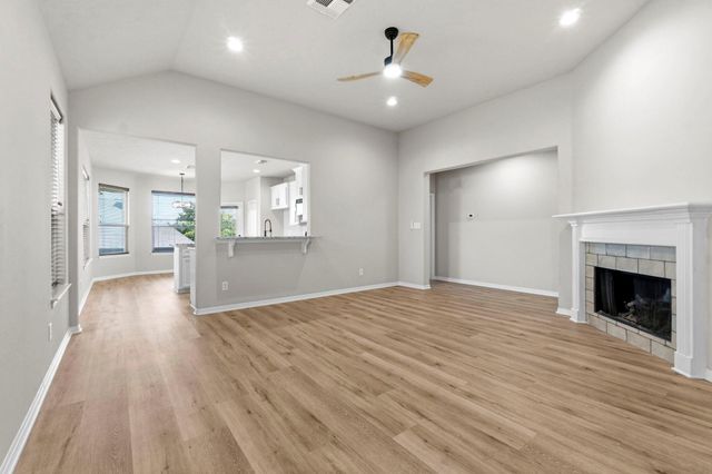136 April Cove, Conroe, TX 77356