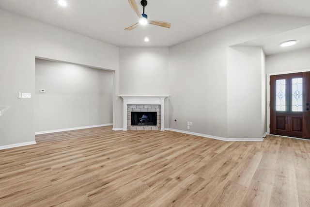 136 April Cove, Conroe, TX 77356