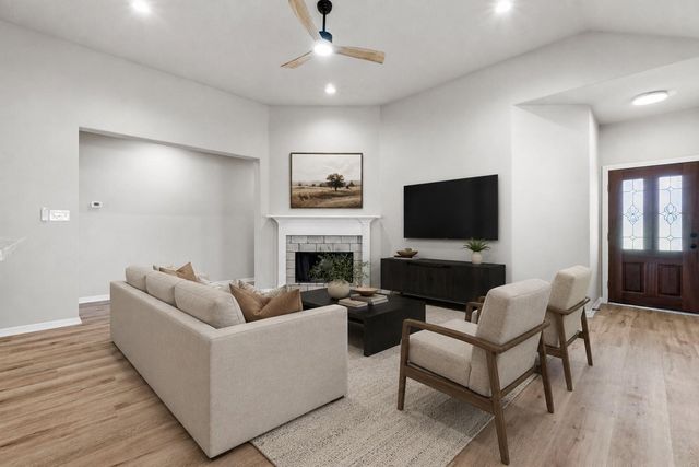 136 April Cove, Conroe, TX 77356
