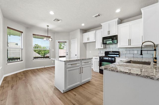 136 April Cove, Conroe, TX 77356