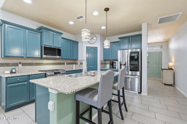 4020 LOMA DANTE Drive, El Paso, TX 79938